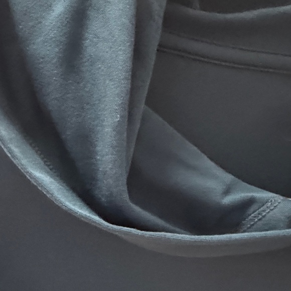 Men’s Conquer ALO Yoga Teal Hoodie NWOT - Picture 6 of 9